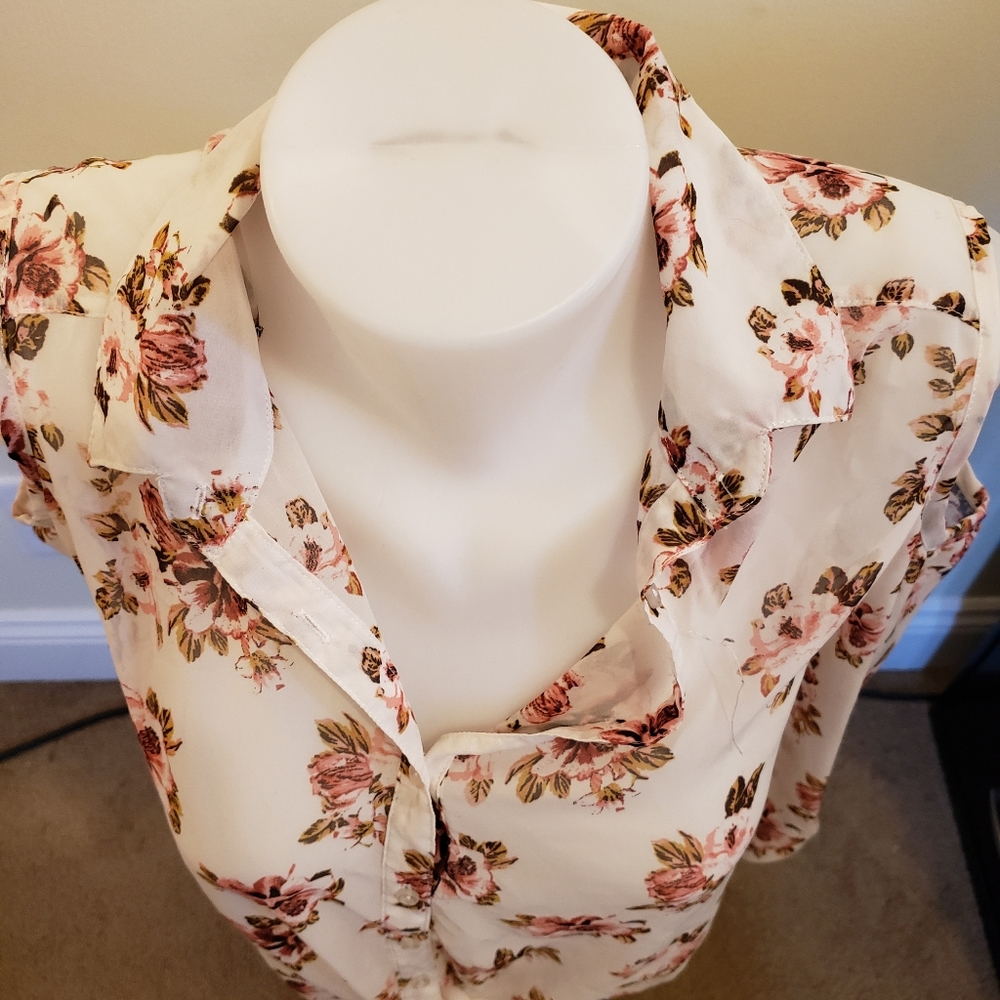 Beauties silk cold shoulder top - Picture 7 of 8